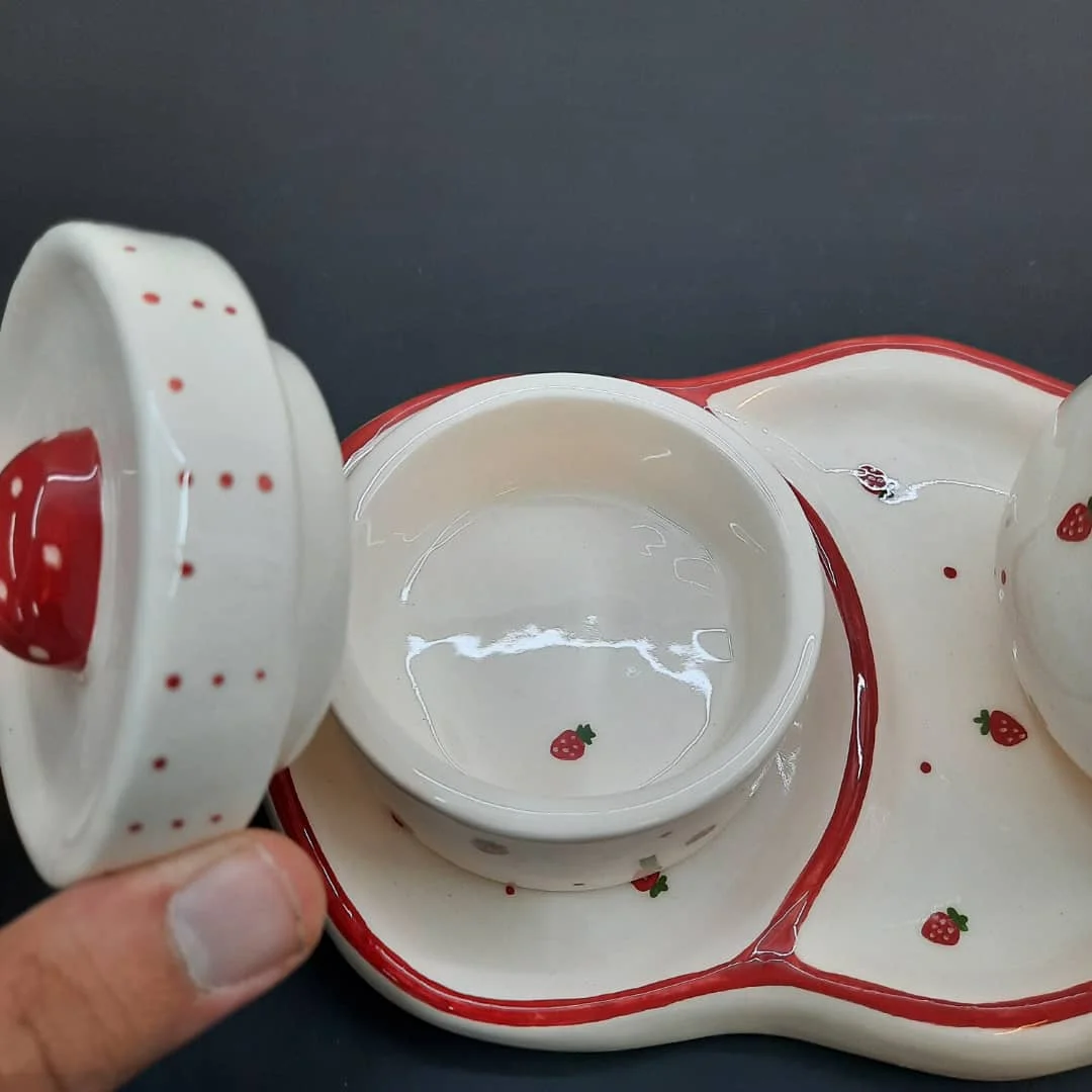 سرویس چای خوری 3 پارچه مدل Strawberry کد SHR 2011 سرویس چای خوری 3 پارچه مدل Strawberry کد SHR 2011